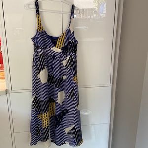 Banana republic empire colourful dress with flattering cleavage